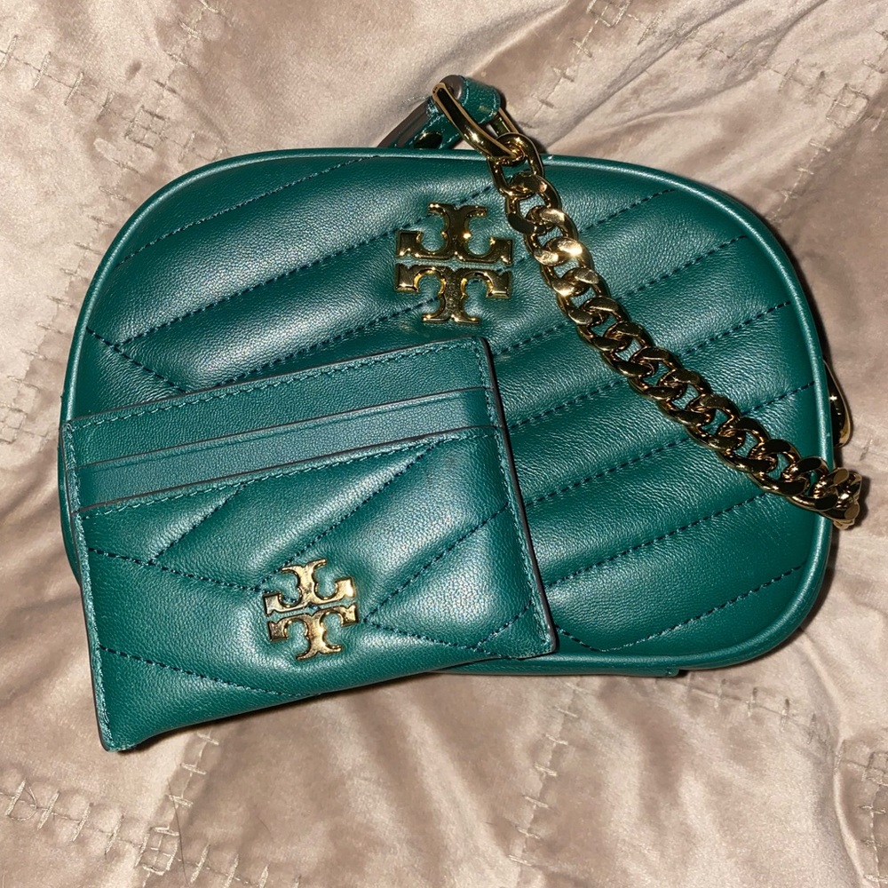 Forest green crossbody with matching card case
